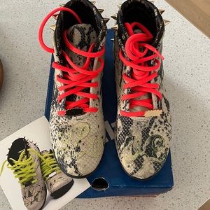 Reebok X Melody Ehsani Size 8 womens LIMITED EDITION